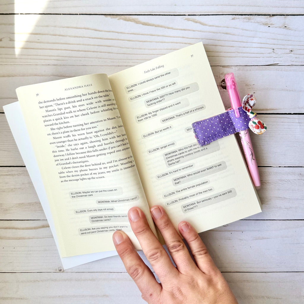 Magnetic Fabric Bookmark with Penholder