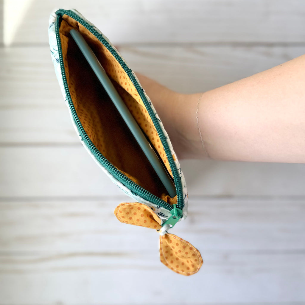 Quilted Fabric E-Reader Sleeve with Zipper and Bow Pull