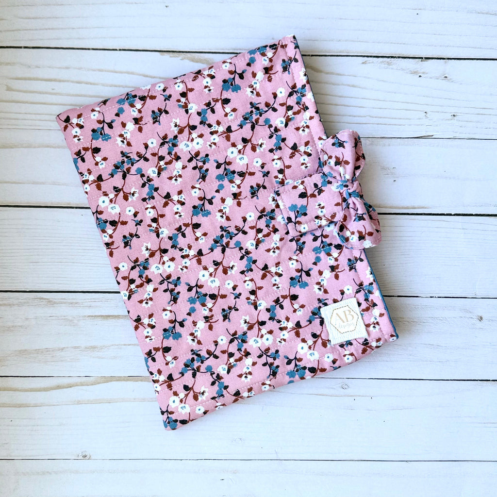 Quilted Fabric Book Sleeve with Magnetic Clasp and Bow