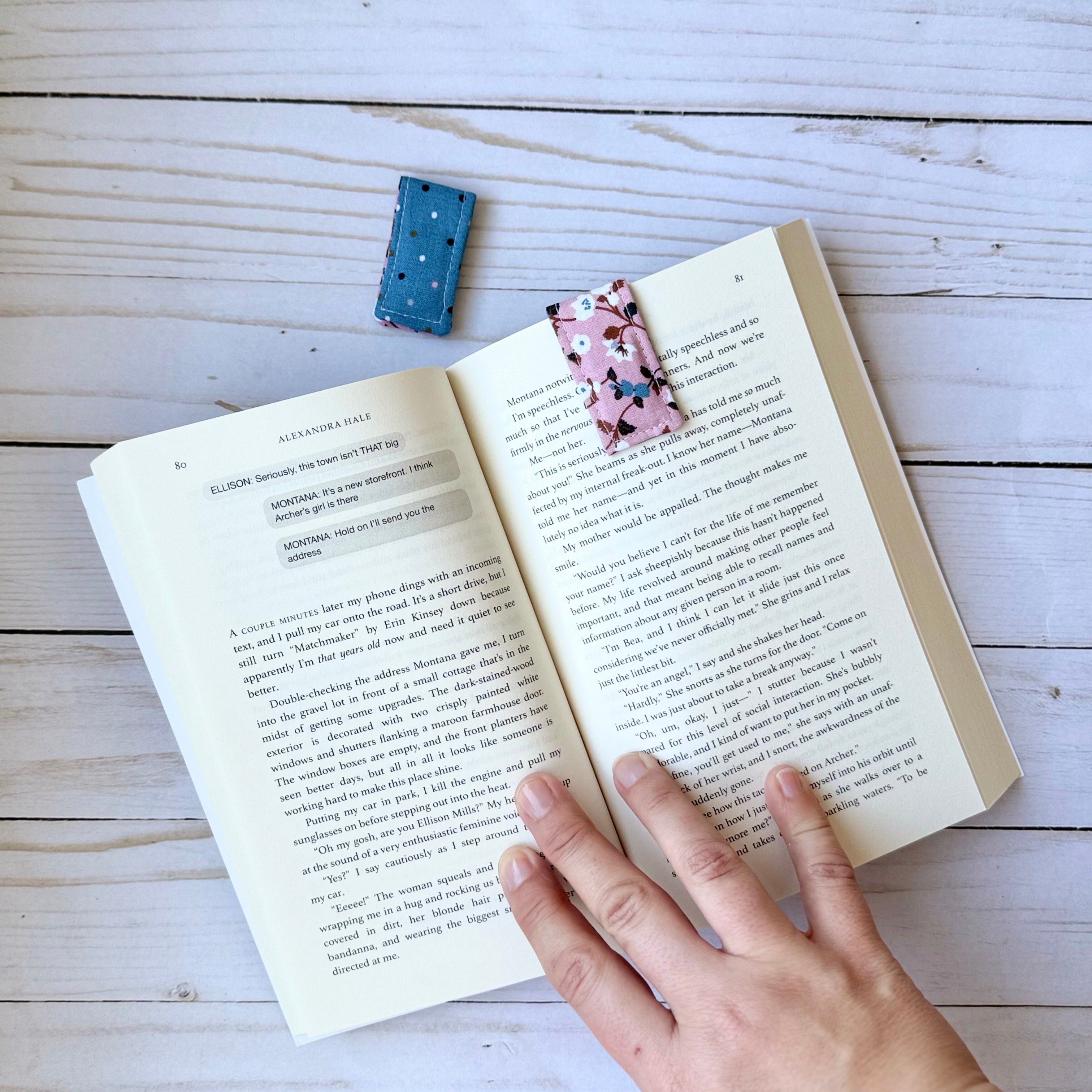 Set of 2 Magnetic Fabric Bookmarks