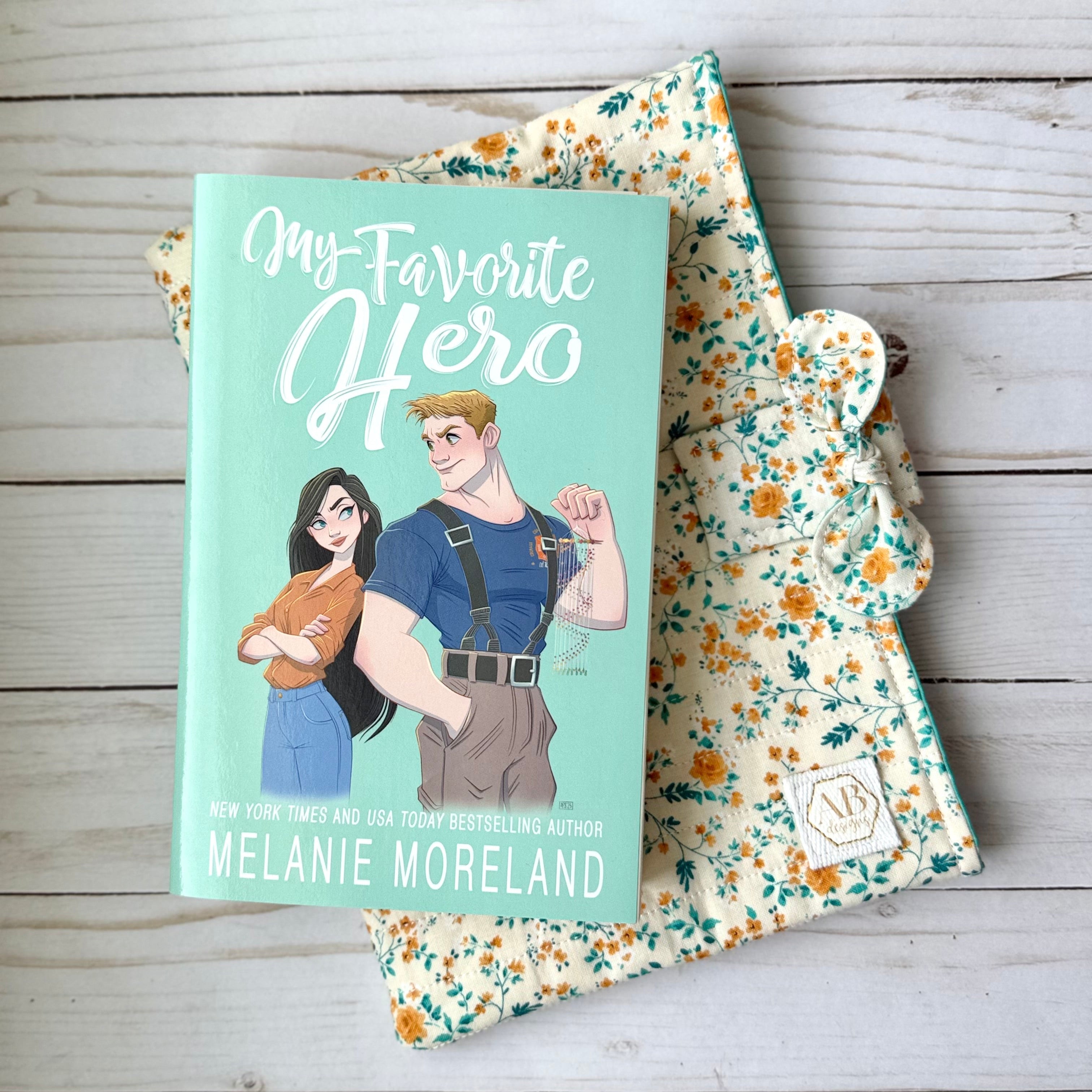Quilted Fabric Book Sleeve with Magnetic Clasp and Bow