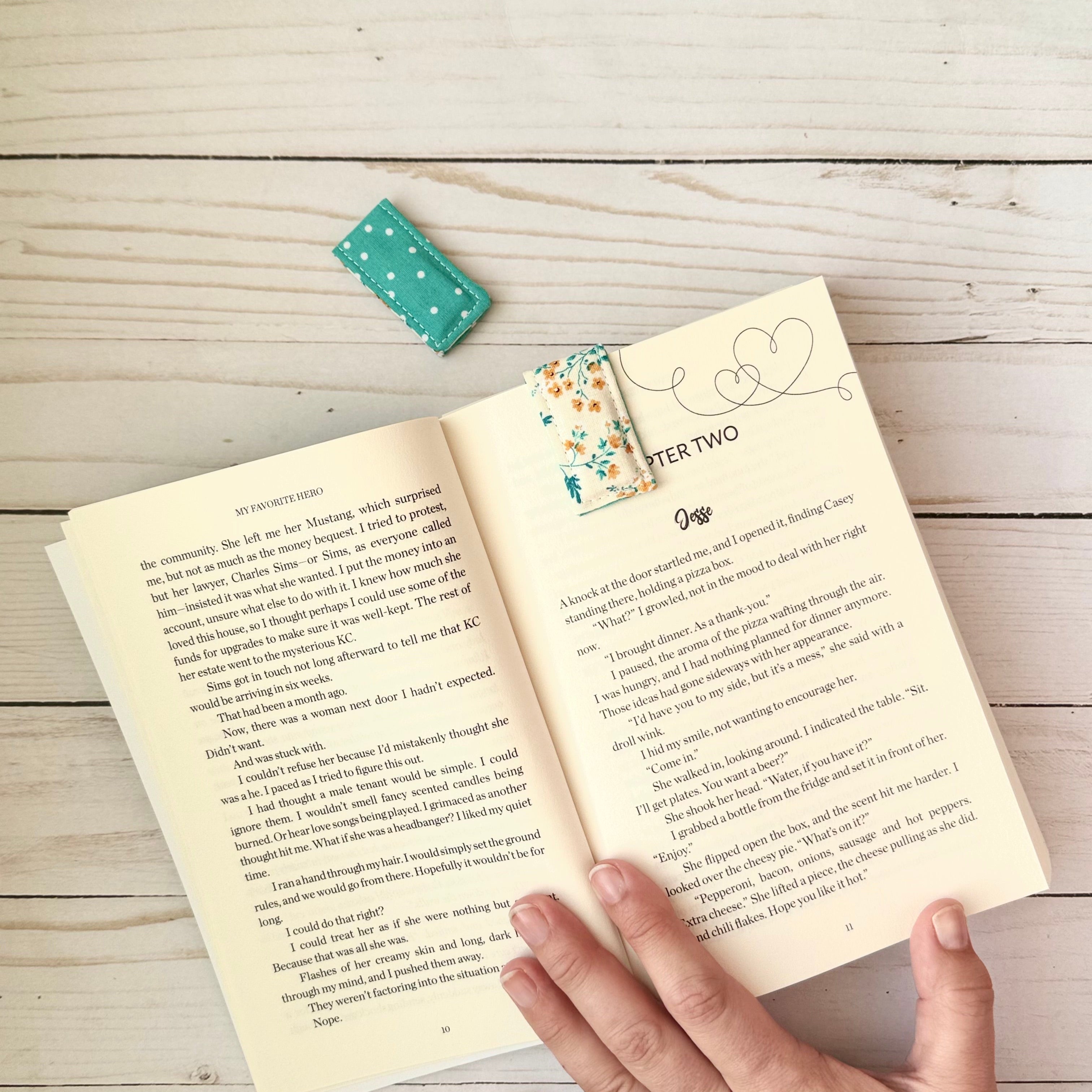 Set of 2 Magnetic Fabric Bookmarks