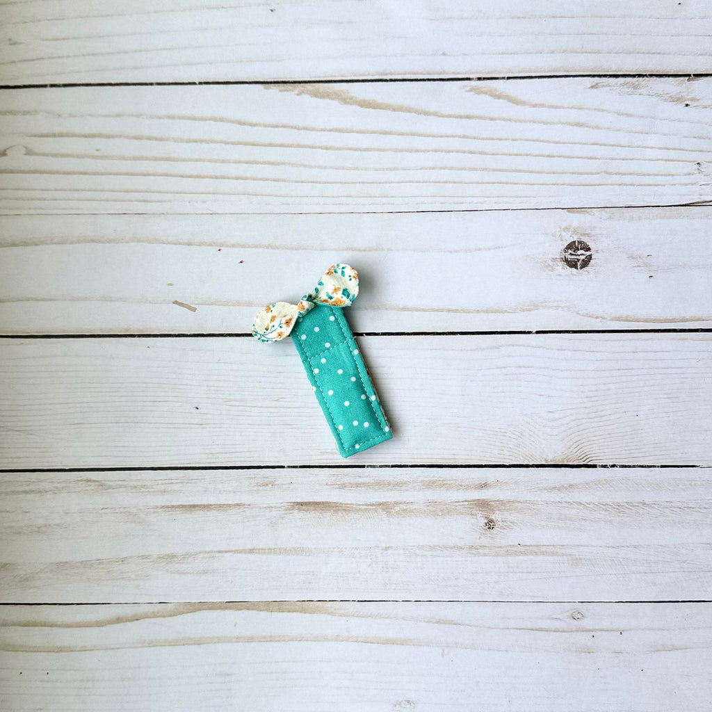 Magnetic Fabric Bookmark with Penholder