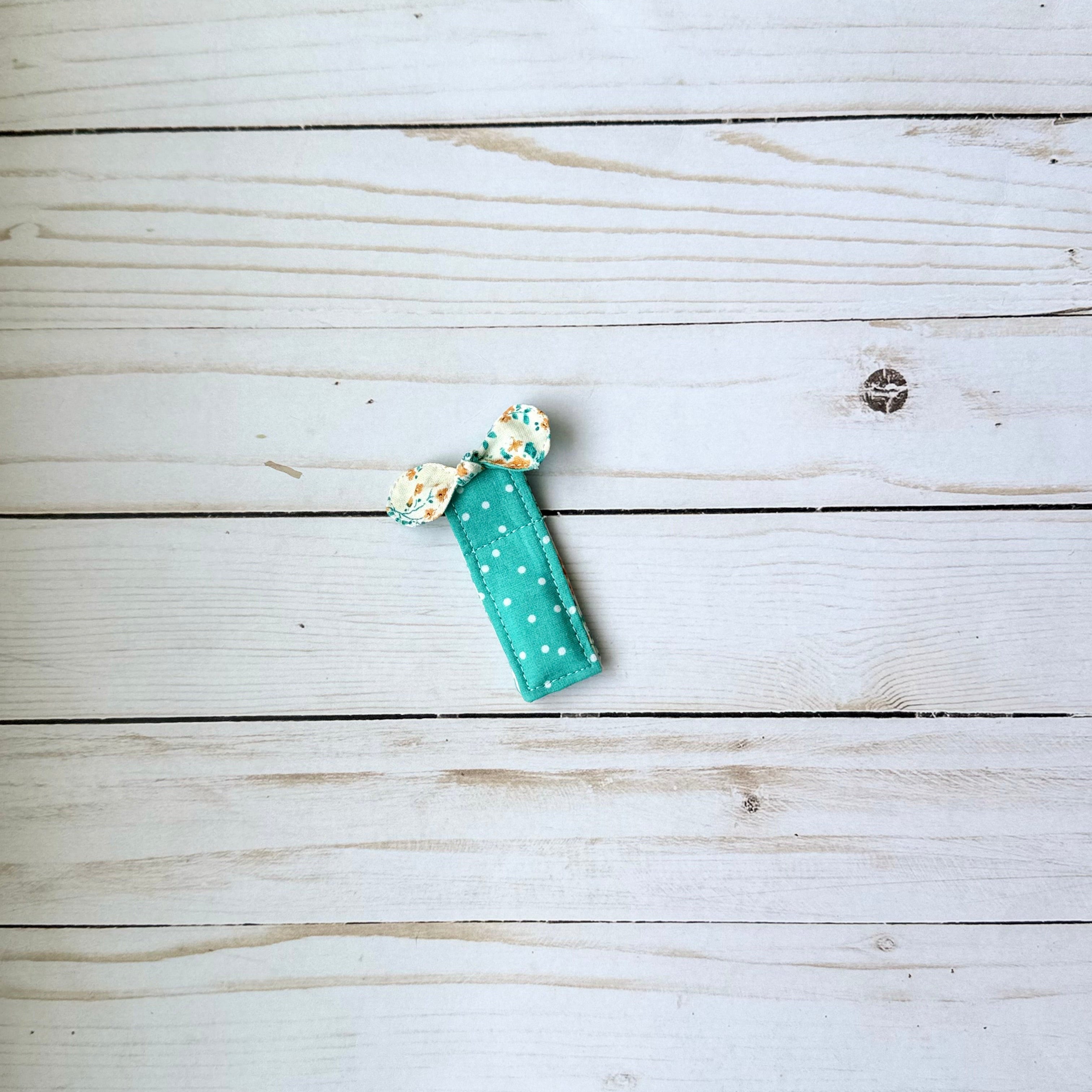 Magnetic Fabric Bookmark with Penholder