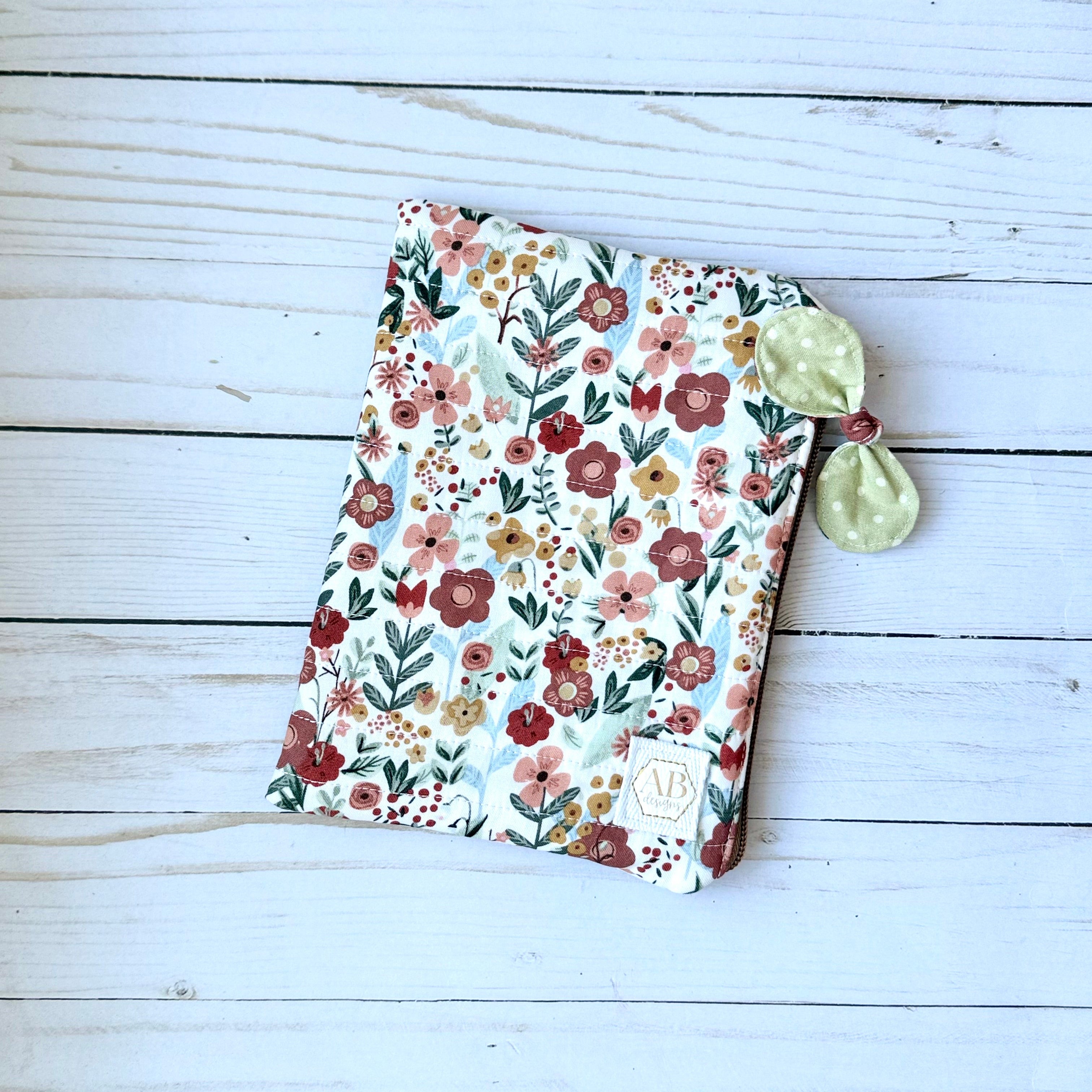 Quilted Fabric E-Reader Sleeve with Zipper and Bow Pull